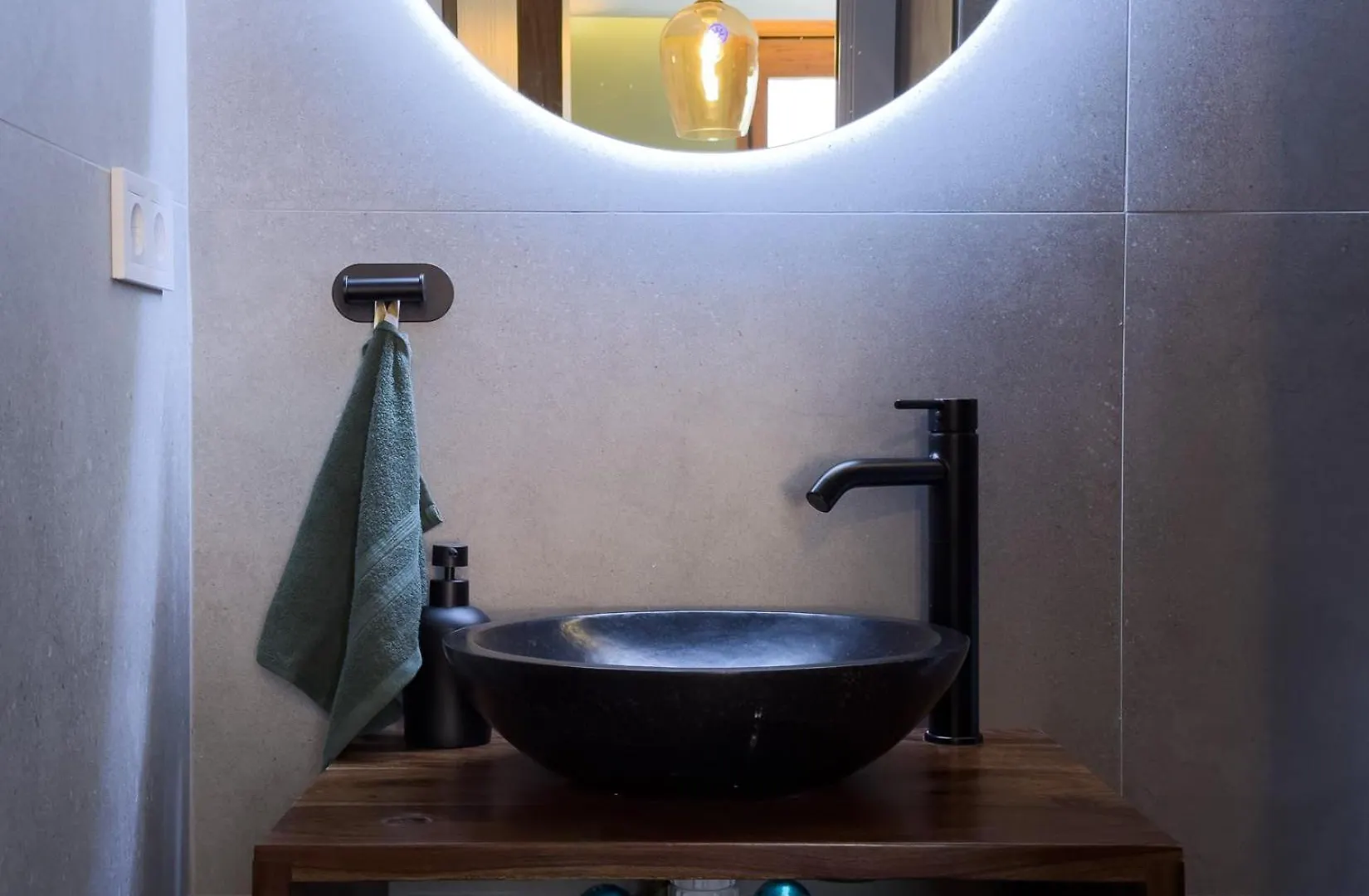 Oasis Suites Near Picasso Museum Barcelona
