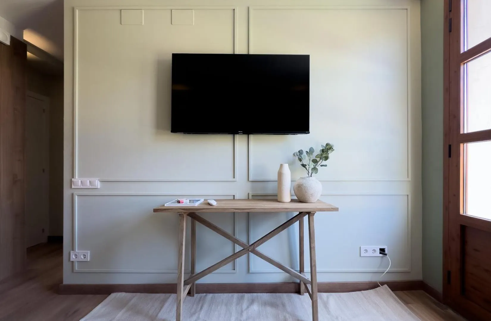 Apartment Oasis Suites Near Picasso Museum Barcelona Spain