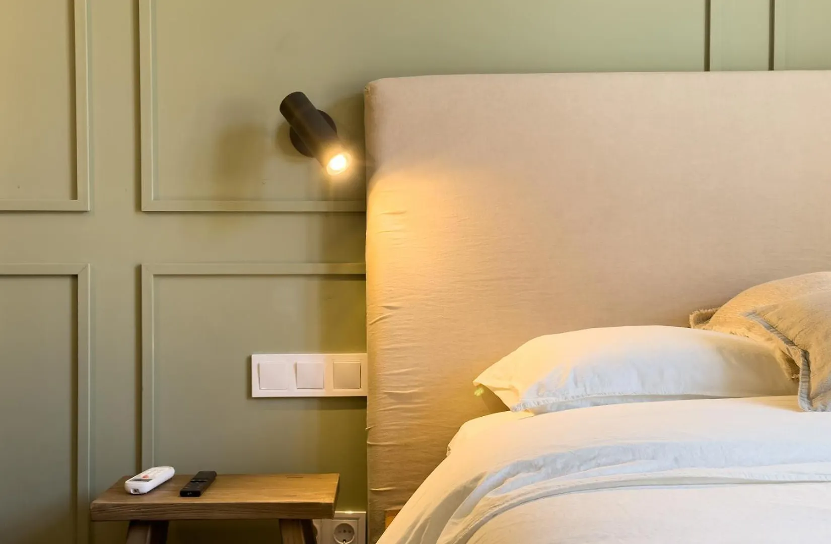Oasis Suites Near Picasso Museum Barcelona Spain