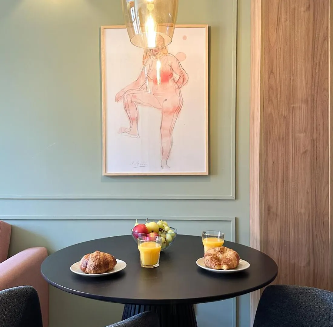 Apartment Oasis Suites Near Picasso Museum Barcelona