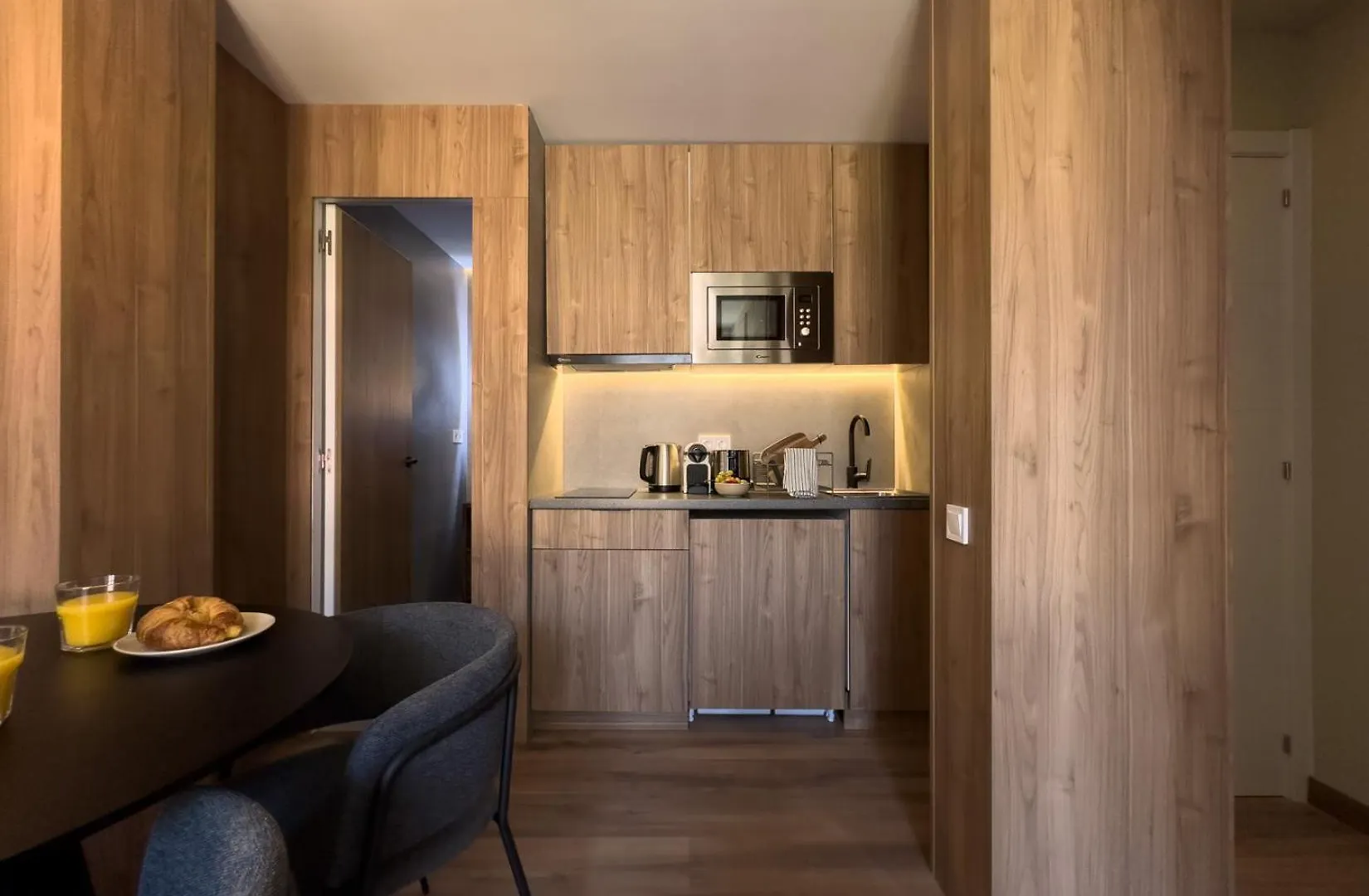 Oasis Suites Near Picasso Museum Barcelona