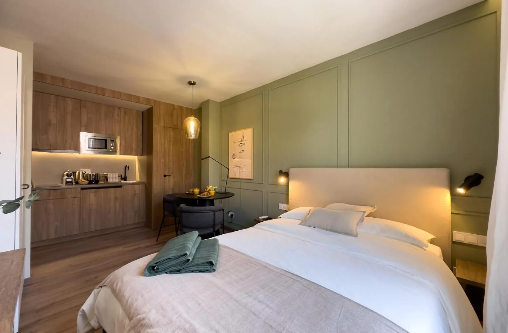 Oasis Suites Near Picasso Museum Barcelona Apartment