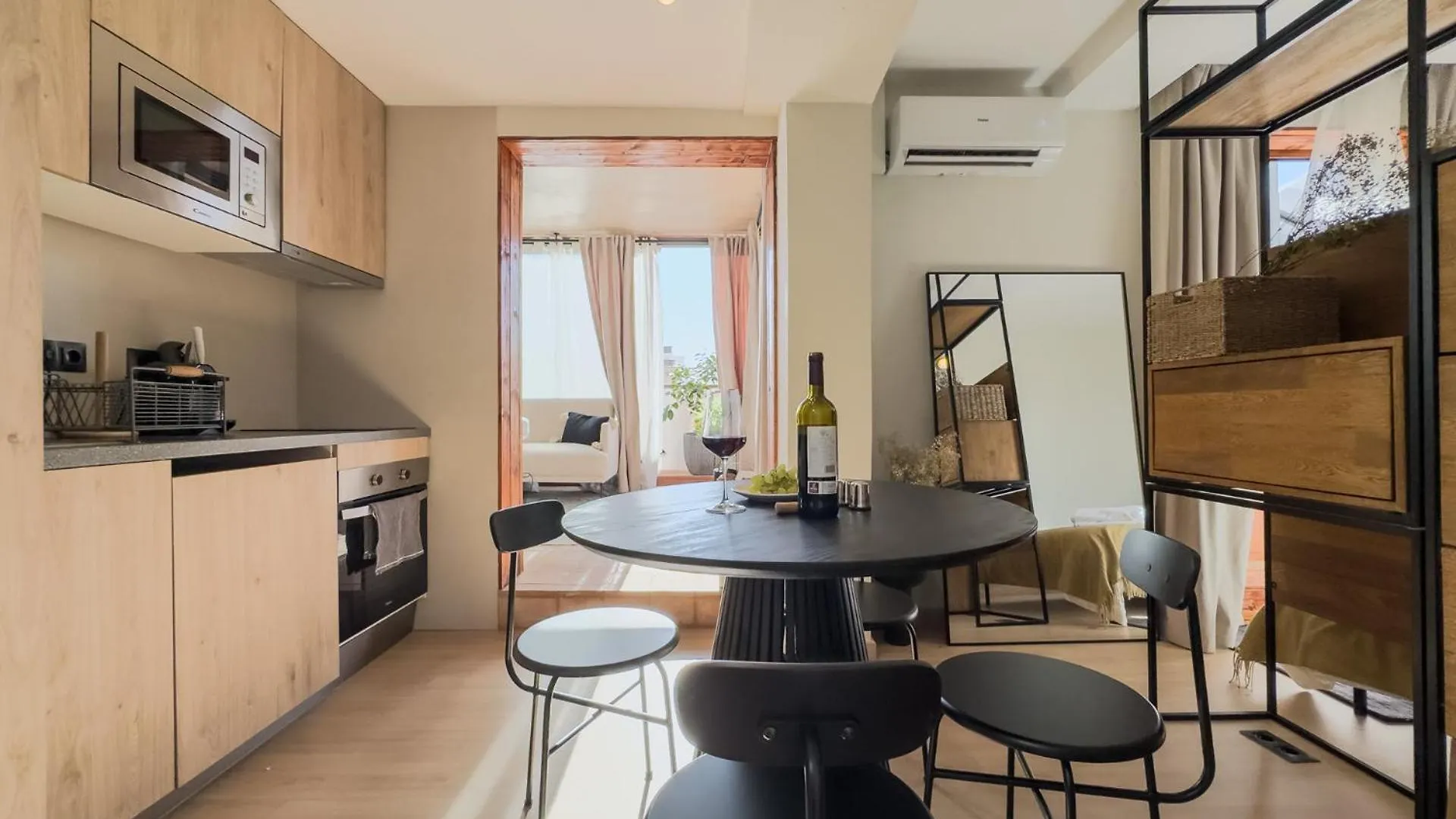 Oasis Suites Near Picasso Museum Barcelona