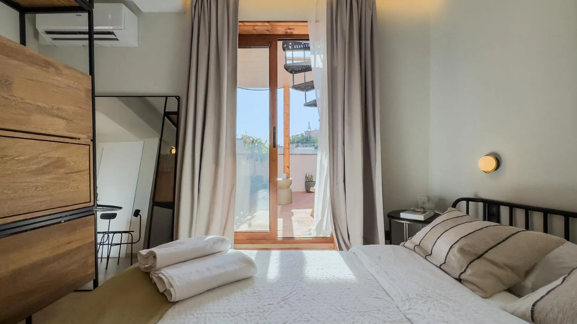 Apartment Oasis Suites Near Picasso Museum Barcelona