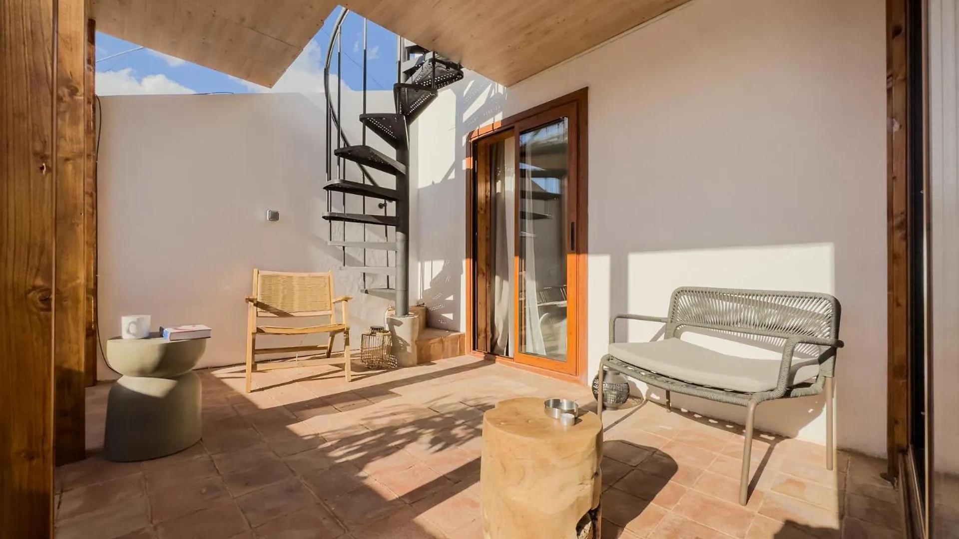 Oasis Suites Near Picasso Museum Barcelona Apartment