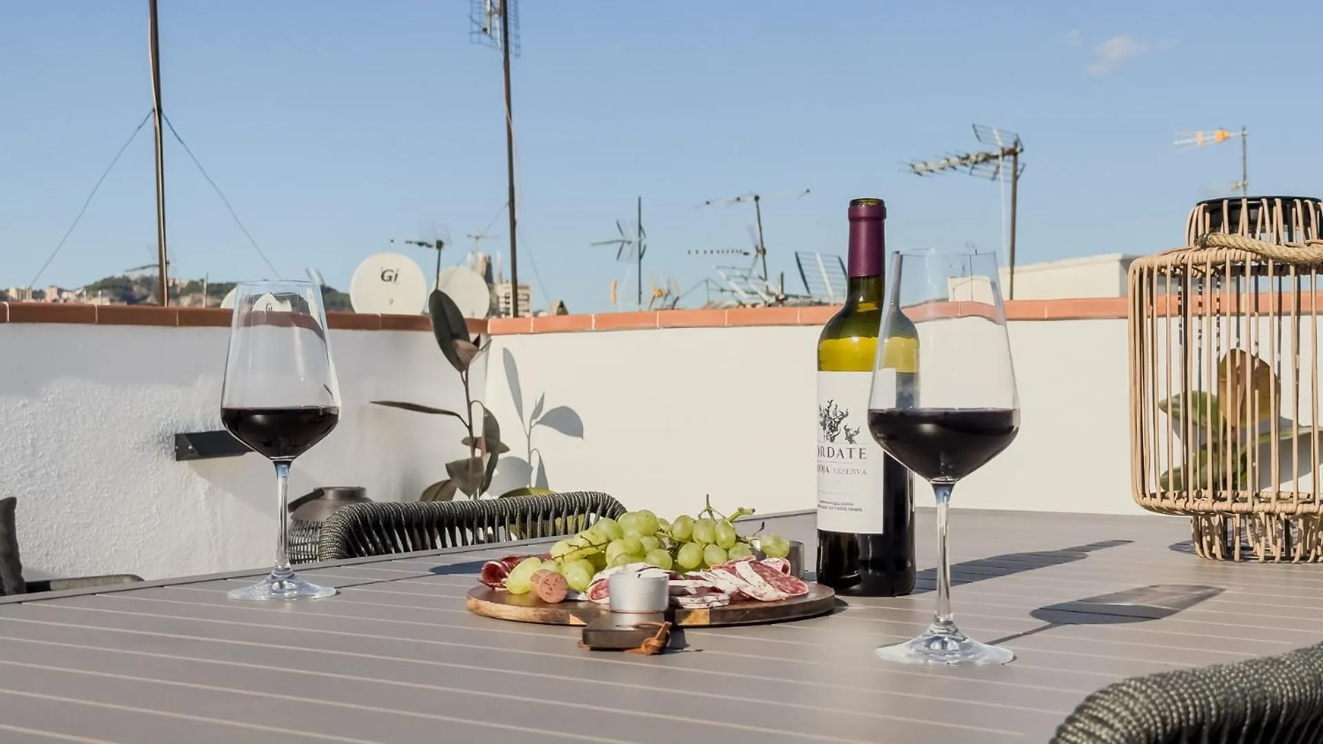 Apartment Oasis Suites Near Picasso Museum Barcelona
