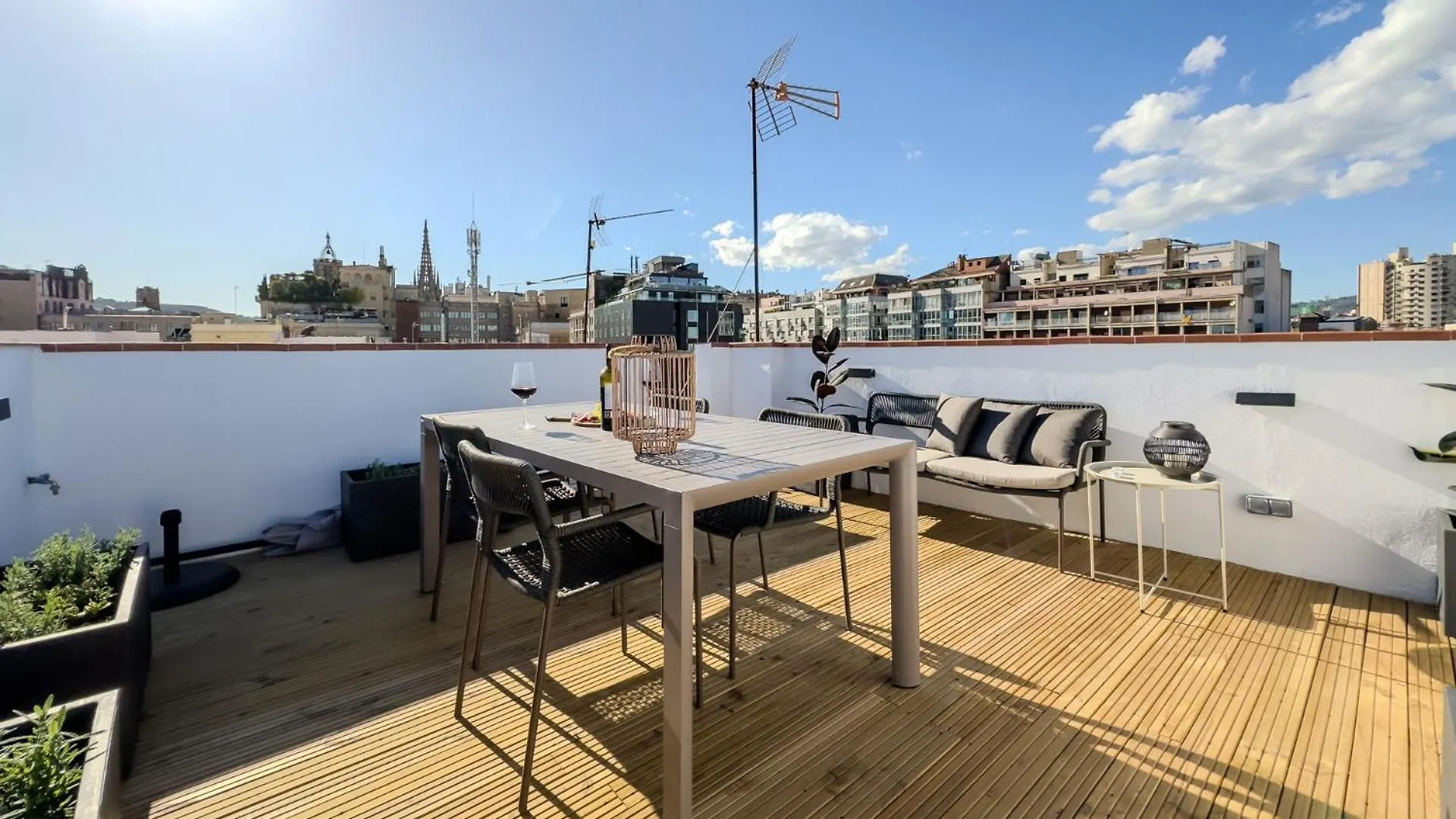 Oasis Suites Near Picasso Museum Barcelona